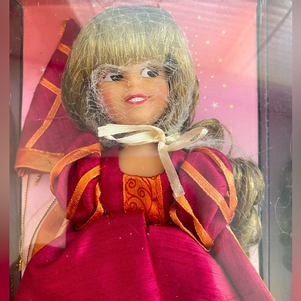 RARE HTF Penny Brite as Rapunzel. 2009 collector doll